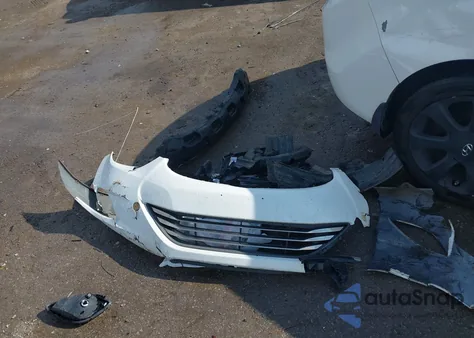 2013 Hyundai Elantra Limited z USA, uszkodzony, nr VIN 5NPDH4AE8DH258786